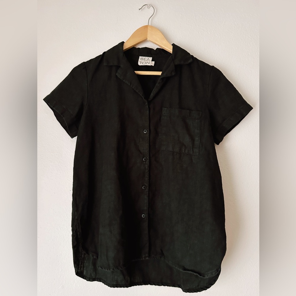 Beaton Linen Short Sleeve Button Up Black, Small